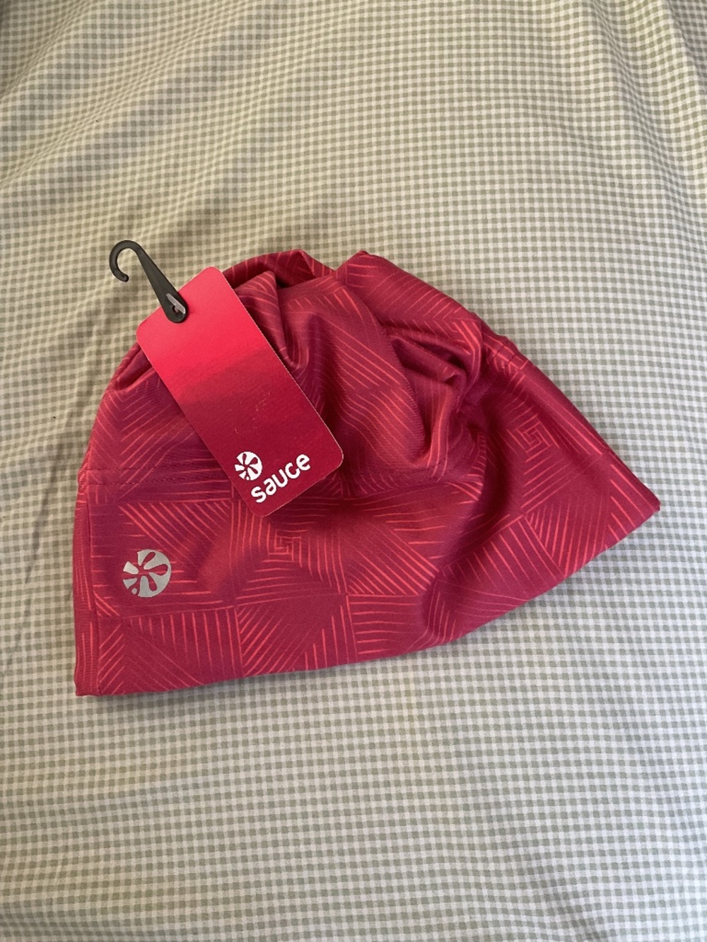 SAUCE CHILL TOQUE HAT LAVA MED/LARGE NWT